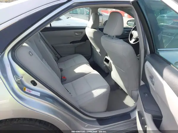 4T1BF1FKXHU780062 2017 TOYOTA CAMRY - Image 8