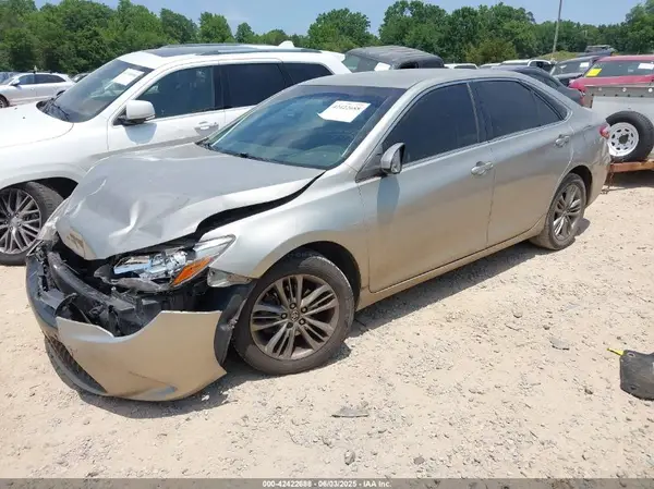 4T1BF1FKXHU783026 2017 TOYOTA CAMRY - Image 2