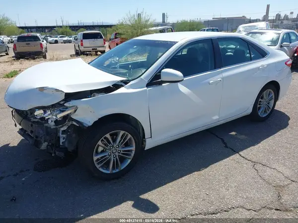 4T1BF1FKXHU783477 2017 TOYOTA CAMRY - Image 2