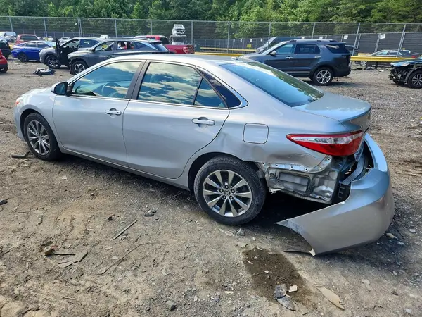 4T1BF1FKXHU785519 2017 TOYOTA CAMRY - Image 2