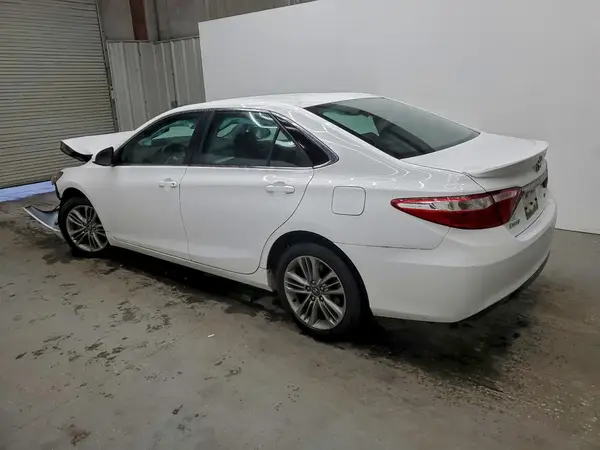 4T1BF1FKXHU786086 2017 TOYOTA CAMRY - Image 2