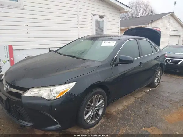 4T1BF1FKXHU790395 2017 TOYOTA CAMRY - Image 2