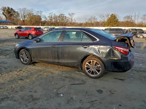 4T1BF1FKXHU793460 2017 TOYOTA CAMRY - Image 2