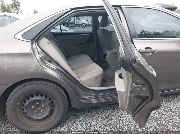 4T1BF1FKXHU793636 2017 TOYOTA CAMRY - Image 8