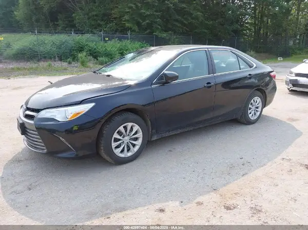 4T1BF1FKXHU795287 2017 TOYOTA CAMRY - Image 2
