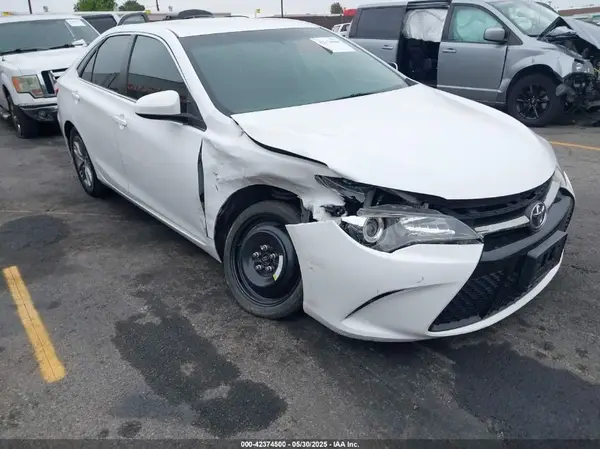 4T1BF1FKXHU797542 2017 TOYOTA CAMRY - Image 1