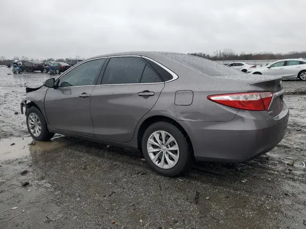 4T1BF1FKXHU801041 2017 TOYOTA CAMRY - Image 2