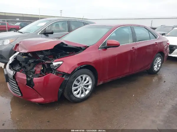 4T1BF1FKXHU801492 2017 TOYOTA CAMRY - Image 2