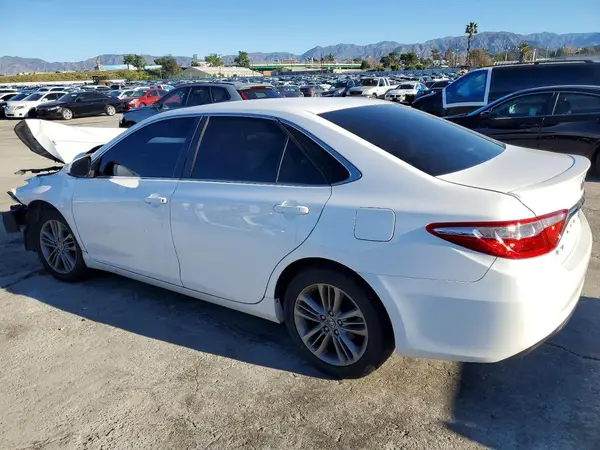 4T1BF1FKXHU803694 2017 TOYOTA CAMRY - Image 2