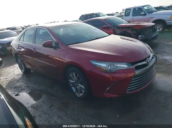 4T1BF1FKXHU807633 2017 TOYOTA CAMRY - Image 1