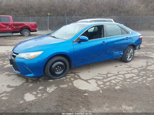 4T1BF1FKXHU808586 2017 TOYOTA CAMRY - Image 2