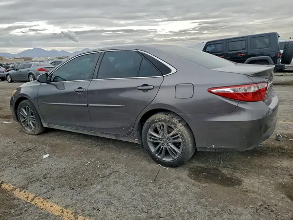4T1BF1FKXHU808779 2017 TOYOTA CAMRY - Image 2