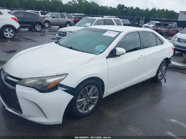 4T1BF1FKXHU809964 2017 TOYOTA CAMRY - Image 2