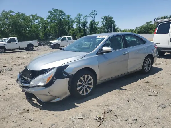 4T1BF1FKXHU810936 2017 TOYOTA CAMRY - Image 1