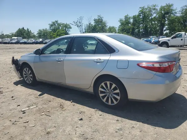 4T1BF1FKXHU810936 2017 TOYOTA CAMRY - Image 2