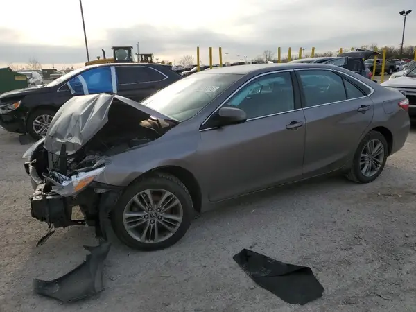 4T1BF1SK3HU349241 2017 TOYOTA CAMRY - Image 1