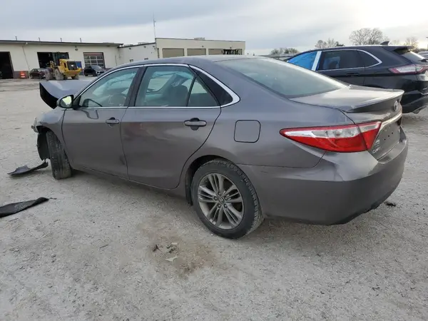 4T1BF1SK3HU349241 2017 TOYOTA CAMRY - Image 2