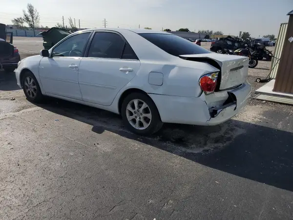 4T1BF30K85U613540 2018 TOYOTA CAMRY - Image 2