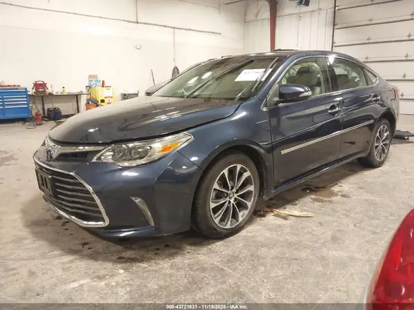 4T1BK1EB0HU256321 2017 TOYOTA AVALON - Image 2
