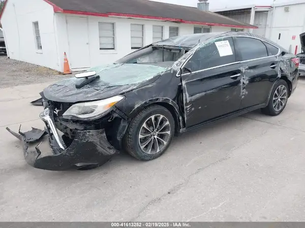 4T1BK1EB0HU256920 2017 TOYOTA AVALON - Image 2