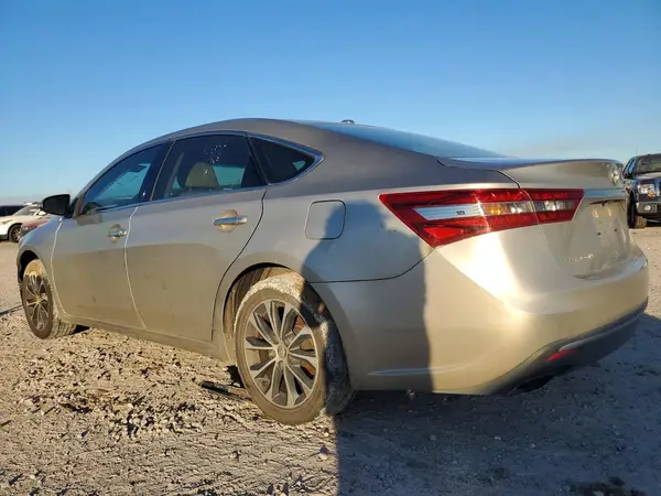 4T1BK1EB0JU271908 2018 TOYOTA AVALON - Image 2