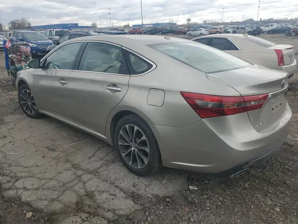 4T1BK1EB0JU282665 2018 TOYOTA AVALON - Image 2