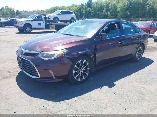 4T1BK1EB0JU284920 2018 TOYOTA AVALON - Image 2