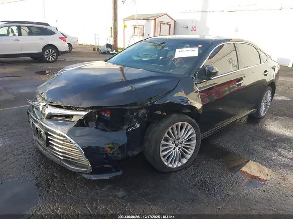 4T1BK1EB0JU286683 2018 TOYOTA AVALON - Image 2