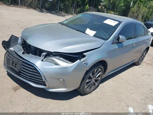 4T1BK1EB0JU288272 2018 TOYOTA AVALON - Image 2