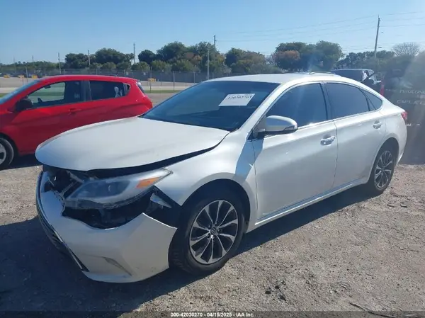4T1BK1EB1GU207322 2016 TOYOTA AVALON - Image 2