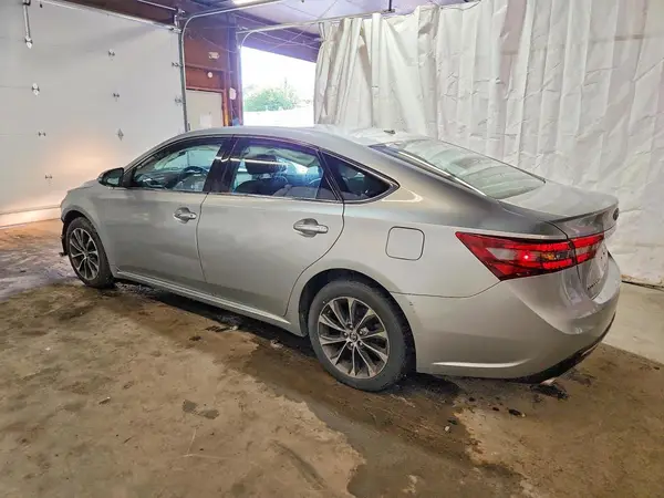 4T1BK1EB1GU215243 2016 TOYOTA AVALON - Image 2