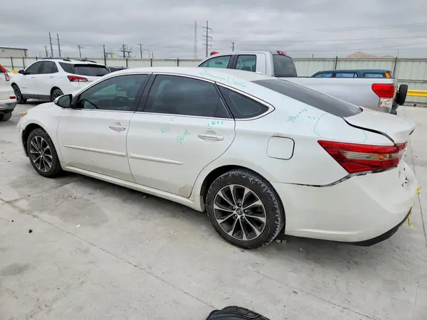 4T1BK1EB1GU217977 2016 TOYOTA AVALON - Image 2