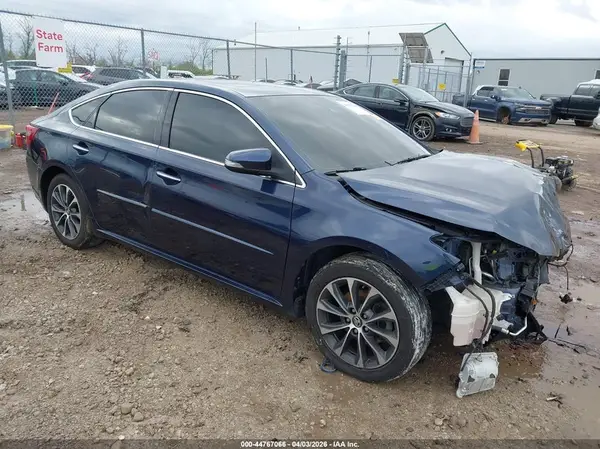 4T1BK1EB1JU265213 2018 TOYOTA AVALON - Image 1
