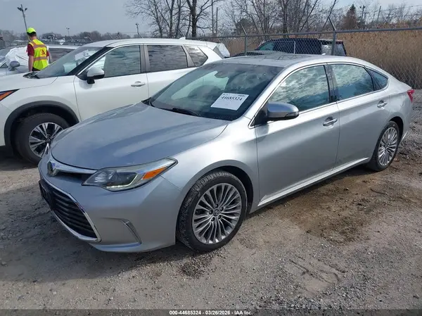 4T1BK1EB1JU269522 2018 TOYOTA AVALON - Image 2