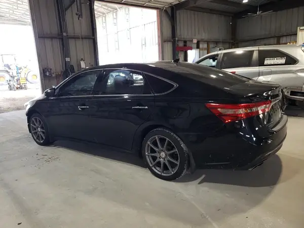 4T1BK1EB1JU270685 2018 TOYOTA AVALON - Image 2