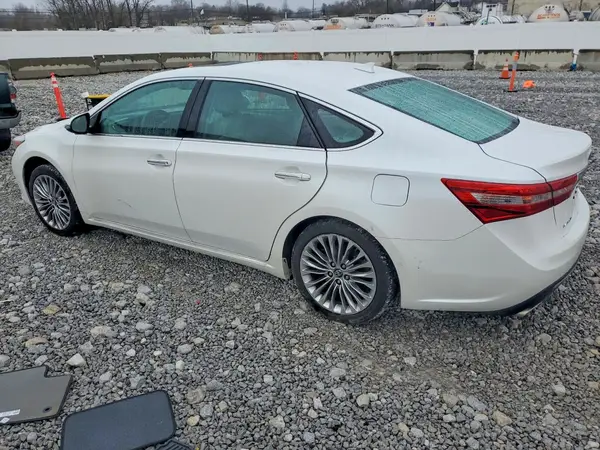 4T1BK1EB1JU279614 2018 TOYOTA AVALON - Image 2