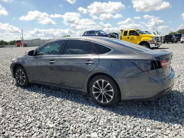 4T1BK1EB1JU283453 2018 TOYOTA AVALON - Image 2