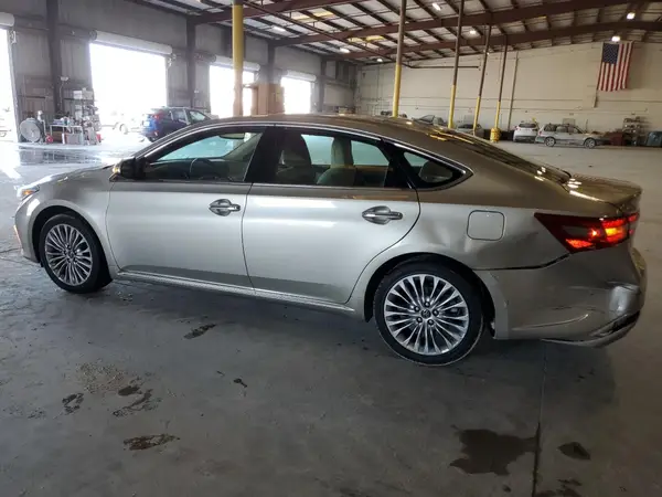4T1BK1EB1JU287826 2018 TOYOTA AVALON - Image 2