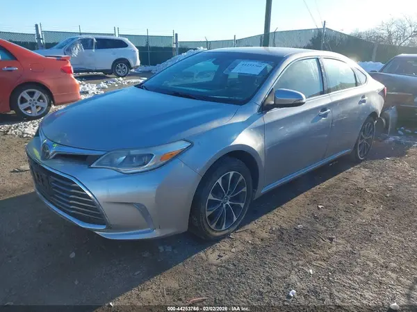 4T1BK1EB1JU288846 2018 TOYOTA AVALON - Image 2