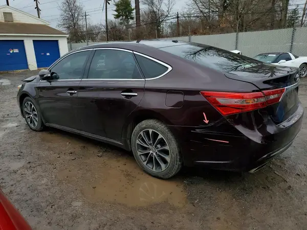 4T1BK1EB1JU289303 2018 TOYOTA AVALON - Image 2