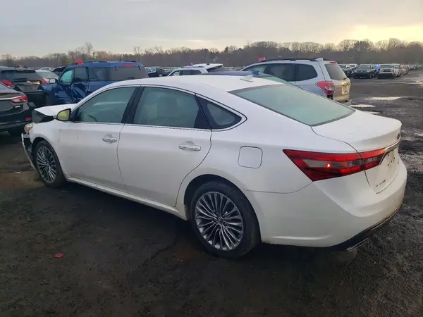 4T1BK1EB2GU201884 2016 TOYOTA AVALON - Image 2