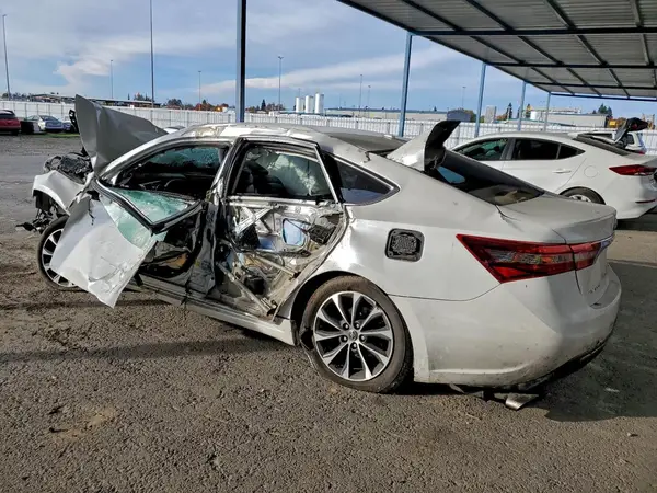4T1BK1EB2GU208236 2016 TOYOTA AVALON - Image 2