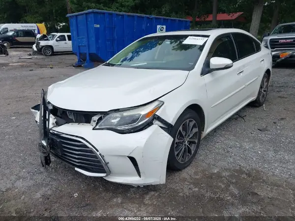 4T1BK1EB2JU270209 2018 TOYOTA AVALON - Image 2