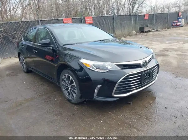 4T1BK1EB2JU271022 2018 TOYOTA AVALON - Image 1