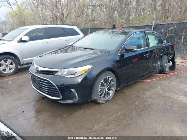 4T1BK1EB2JU271022 2018 TOYOTA AVALON - Image 2