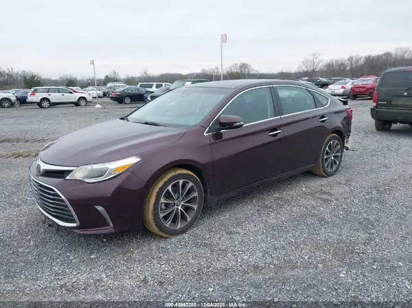 4T1BK1EB2JU271182 2018 TOYOTA AVALON - Image 2