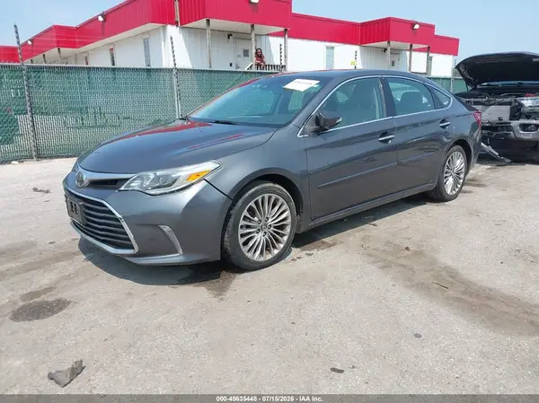 4T1BK1EB2JU271621 2018 TOYOTA AVALON - Image 2