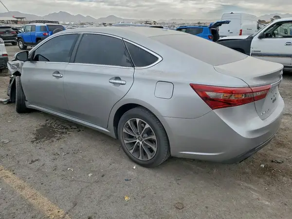 4T1BK1EB2JU280089 2018 TOYOTA AVALON - Image 2