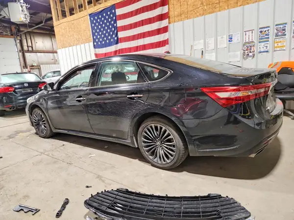 4T1BK1EB3GU218158 2016 TOYOTA AVALON - Image 2