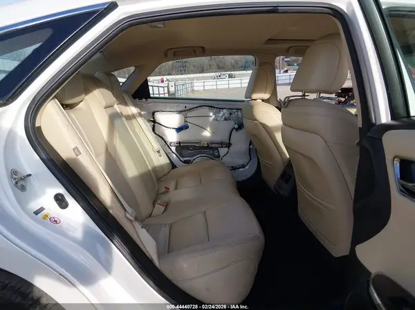 4T1BK1EB3HU263473 2017 TOYOTA AVALON - Image 8